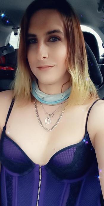 Rose, 28 Caucasian transgender escort, Kamloops